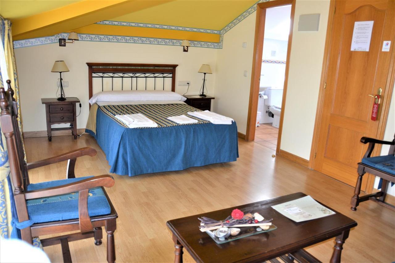 Hostal Infanta Dona Leonor Palencia Exterior photo